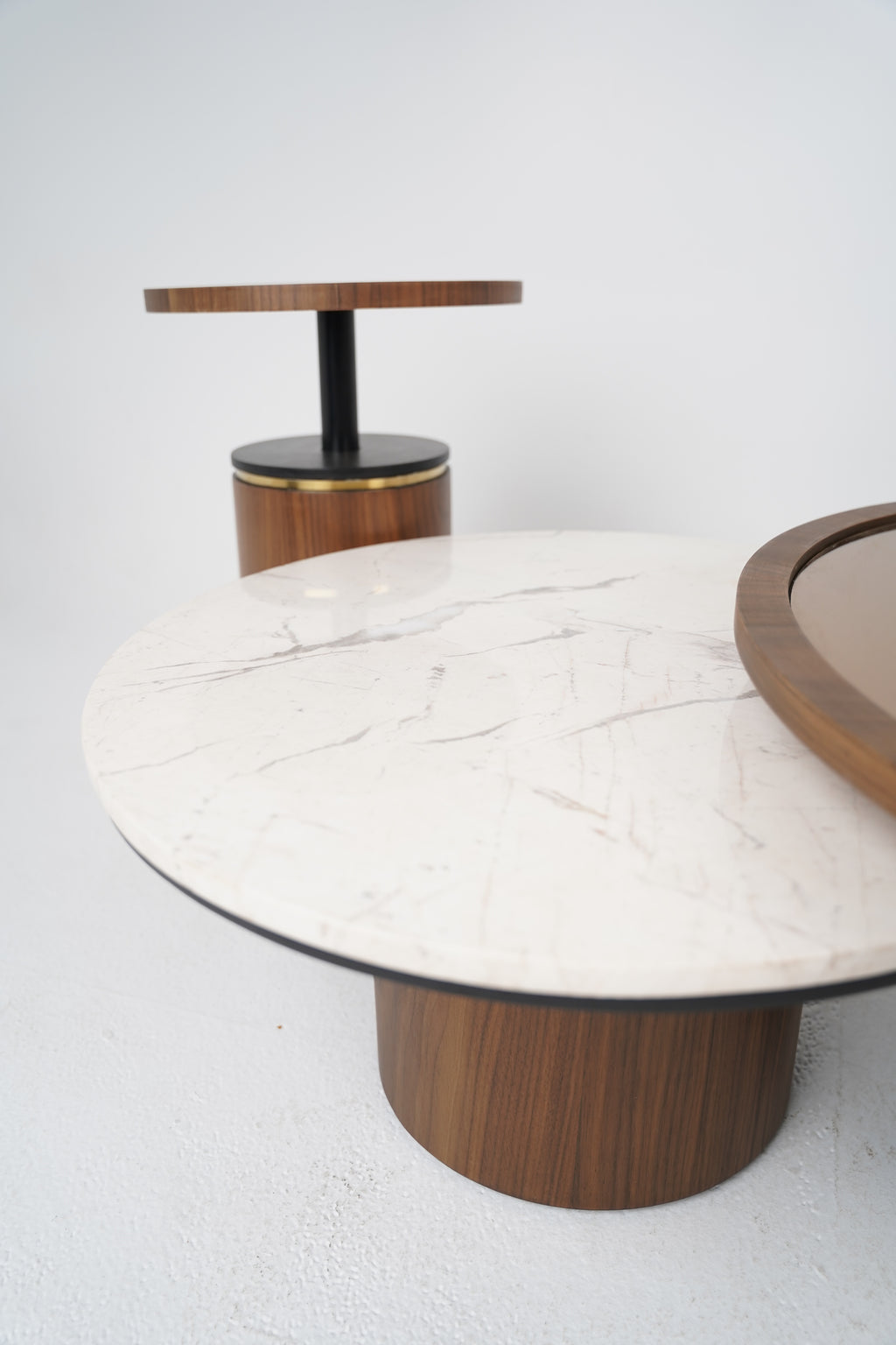Zuro Tables