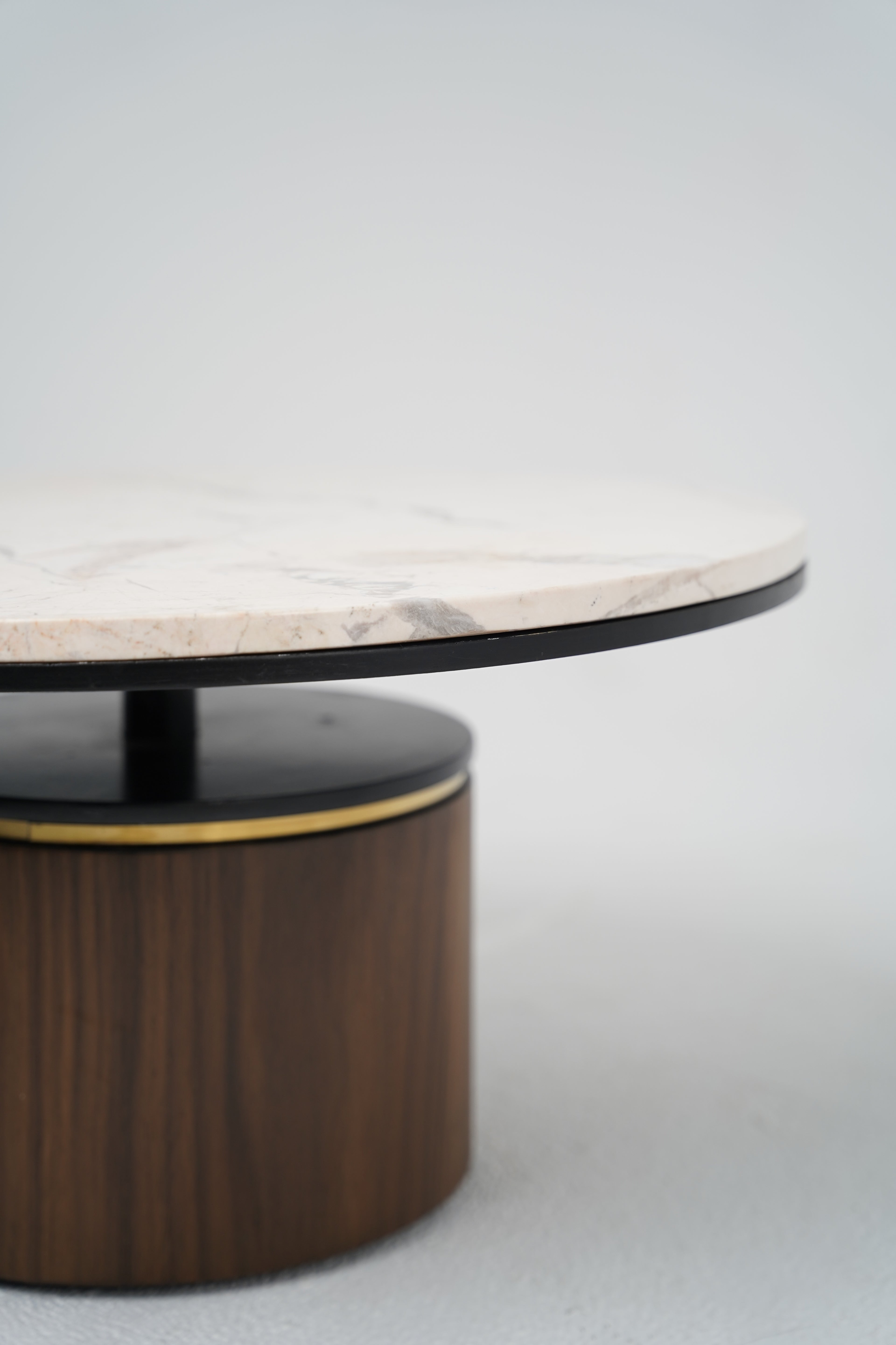 Zuro Marble Table